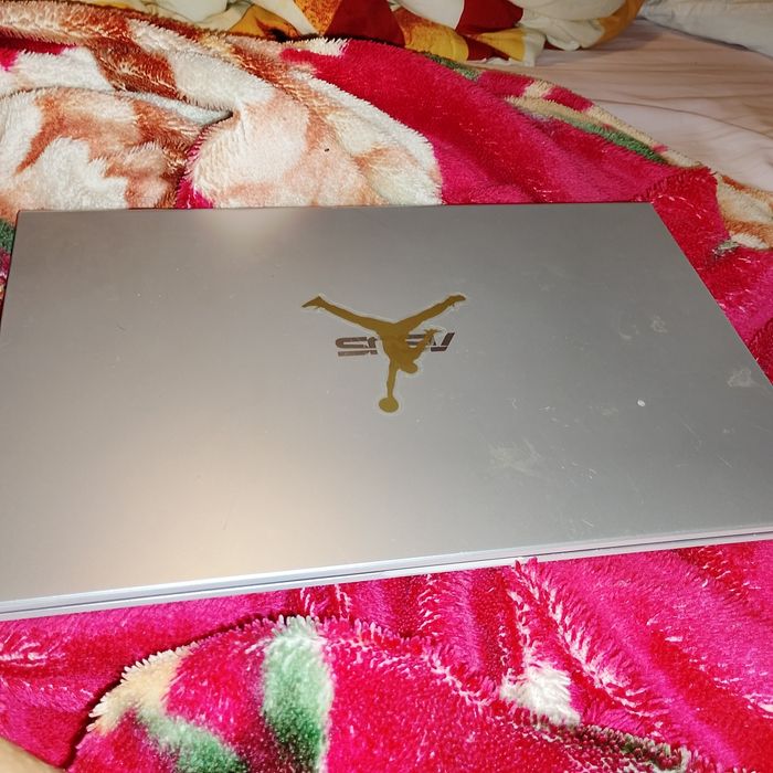 Laptop asus foarte bun