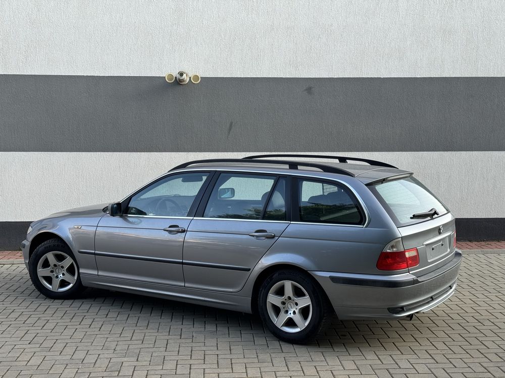 BMW Seria 3 318i