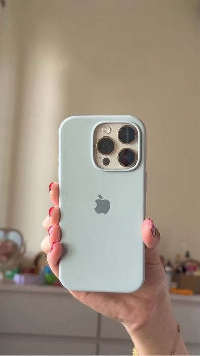 Продам айфон 16 про