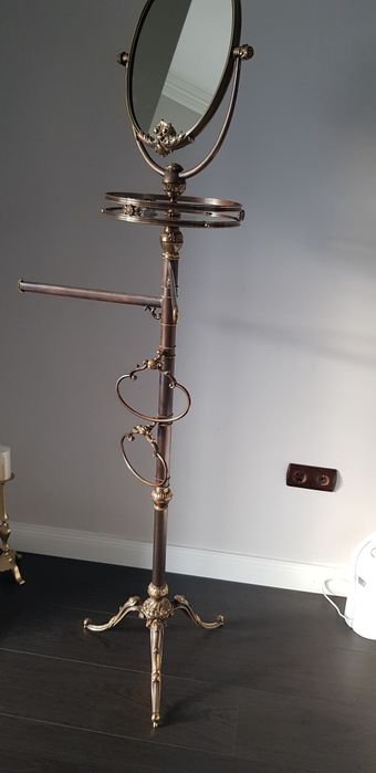 Suport din bronz pentru baie