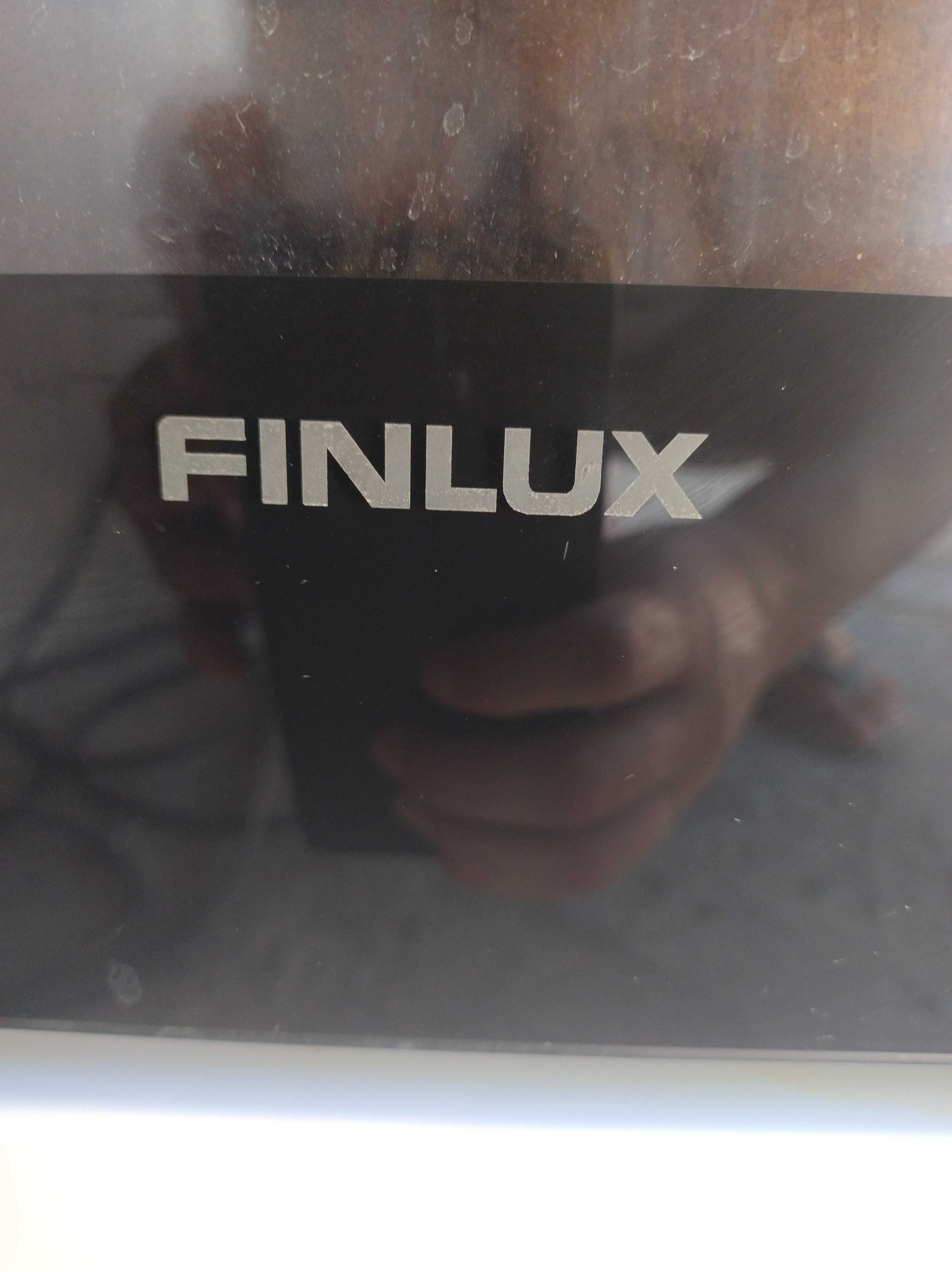 Печка Finlux, с четири електрически котлона и фурна.