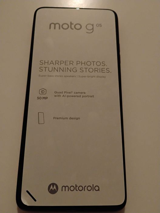 Motorola G05, 128/8+16, червен,нов