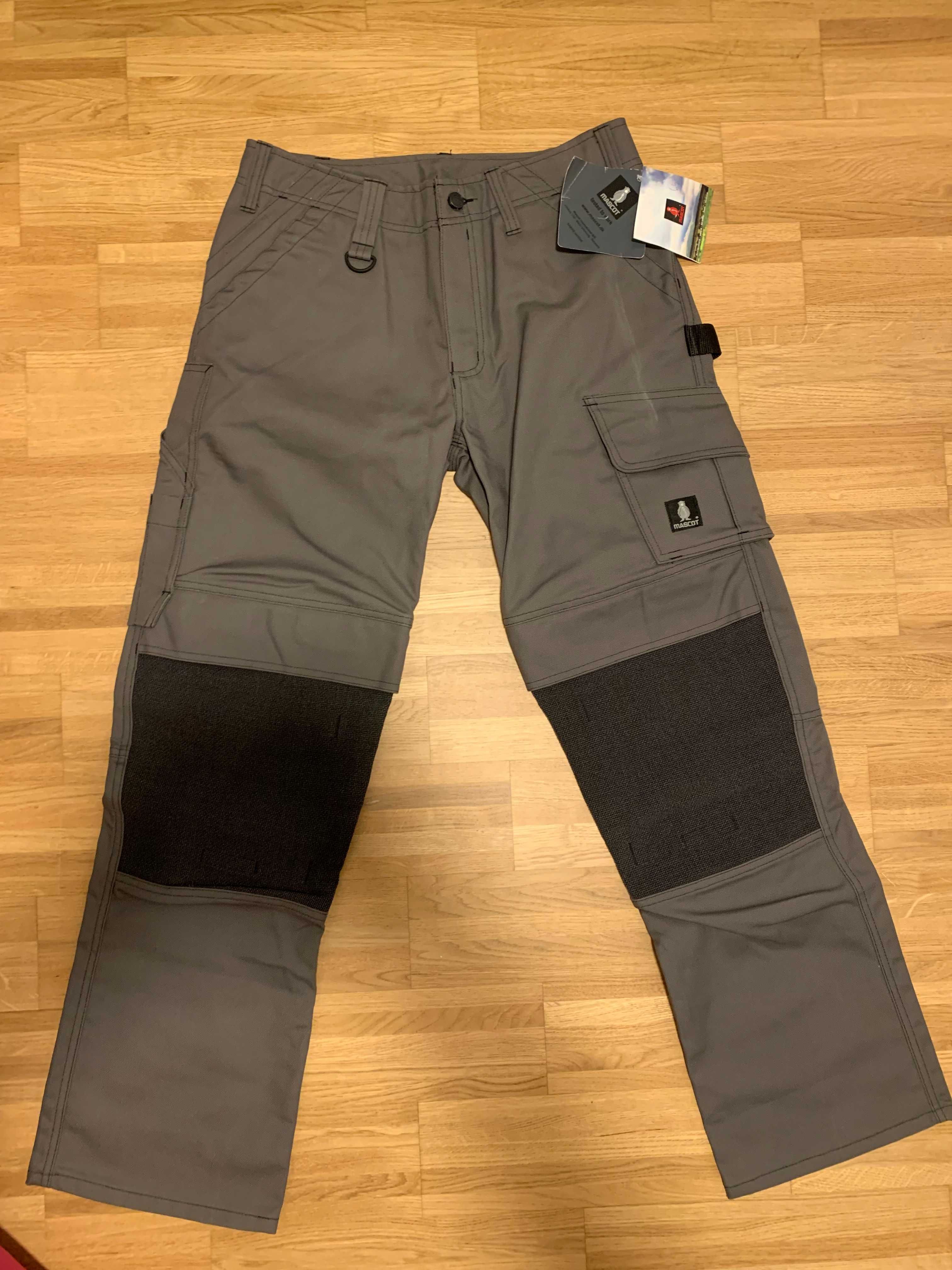 Pantaloni cargo marca Mascot ultra profesional