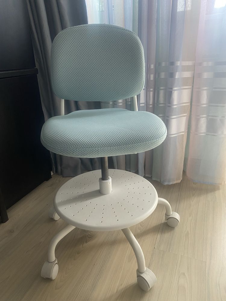 Vand scaun birou copii Ikea