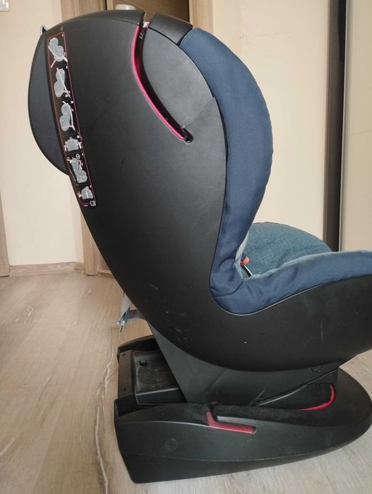 Продавам столче за кола Maxi cosi