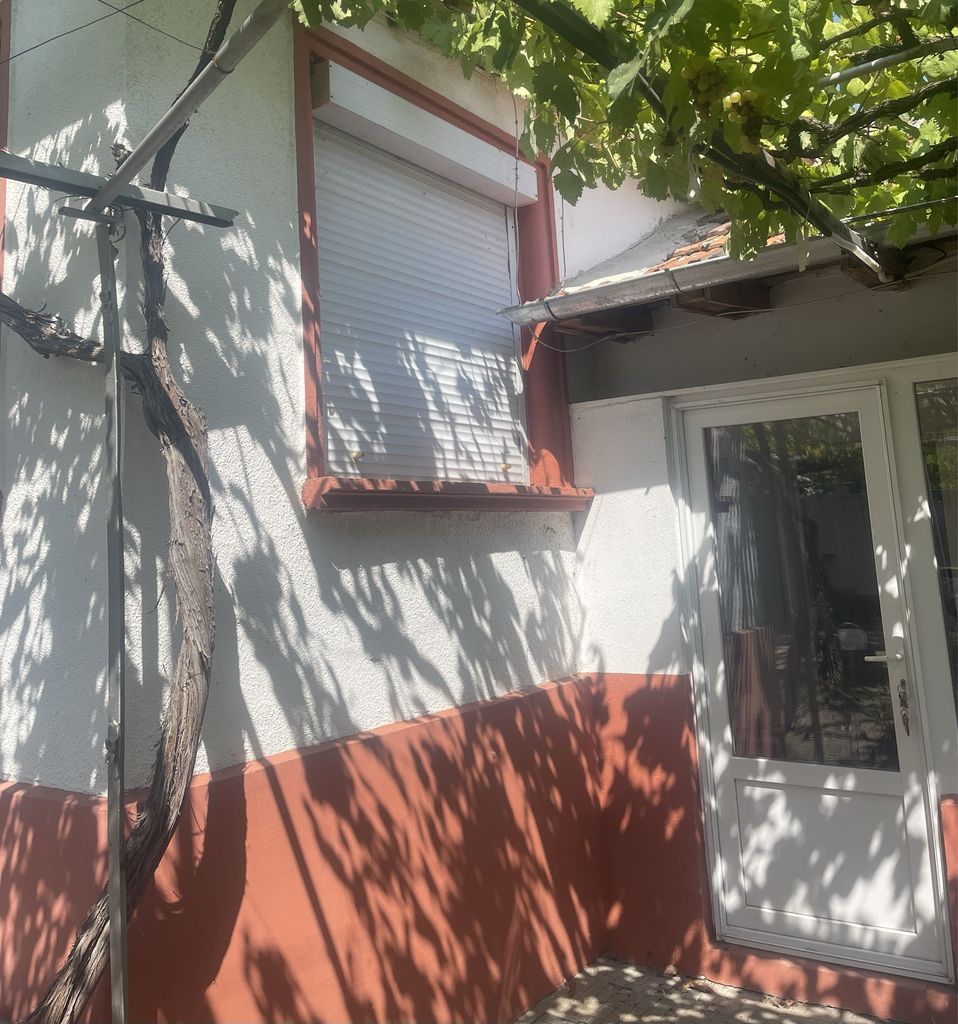Продава се Къща в с. Горски извор, Област Хасково - 100 кв.м за 587 €/кв.м - Снимка #1