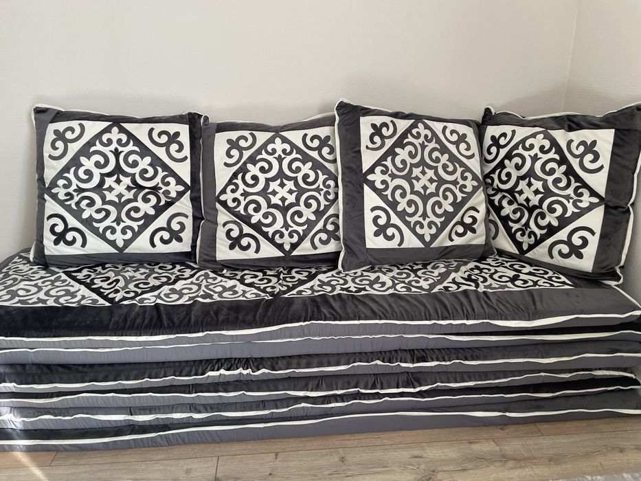 6 корпе и 4 подушки