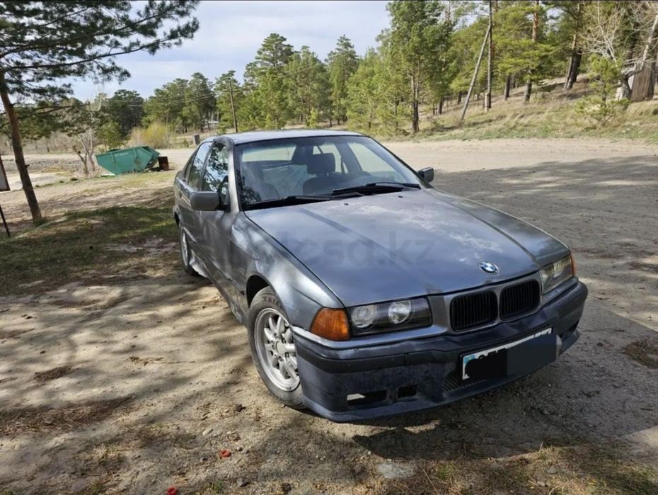 BMW e36 230i продам