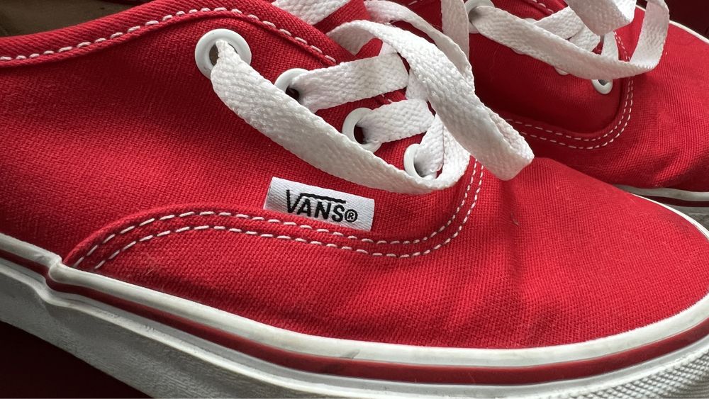 Tenisi VANS OFF THE WALL 36,5 rosu