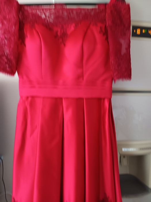 Rochie de gala ,satin cu dantela