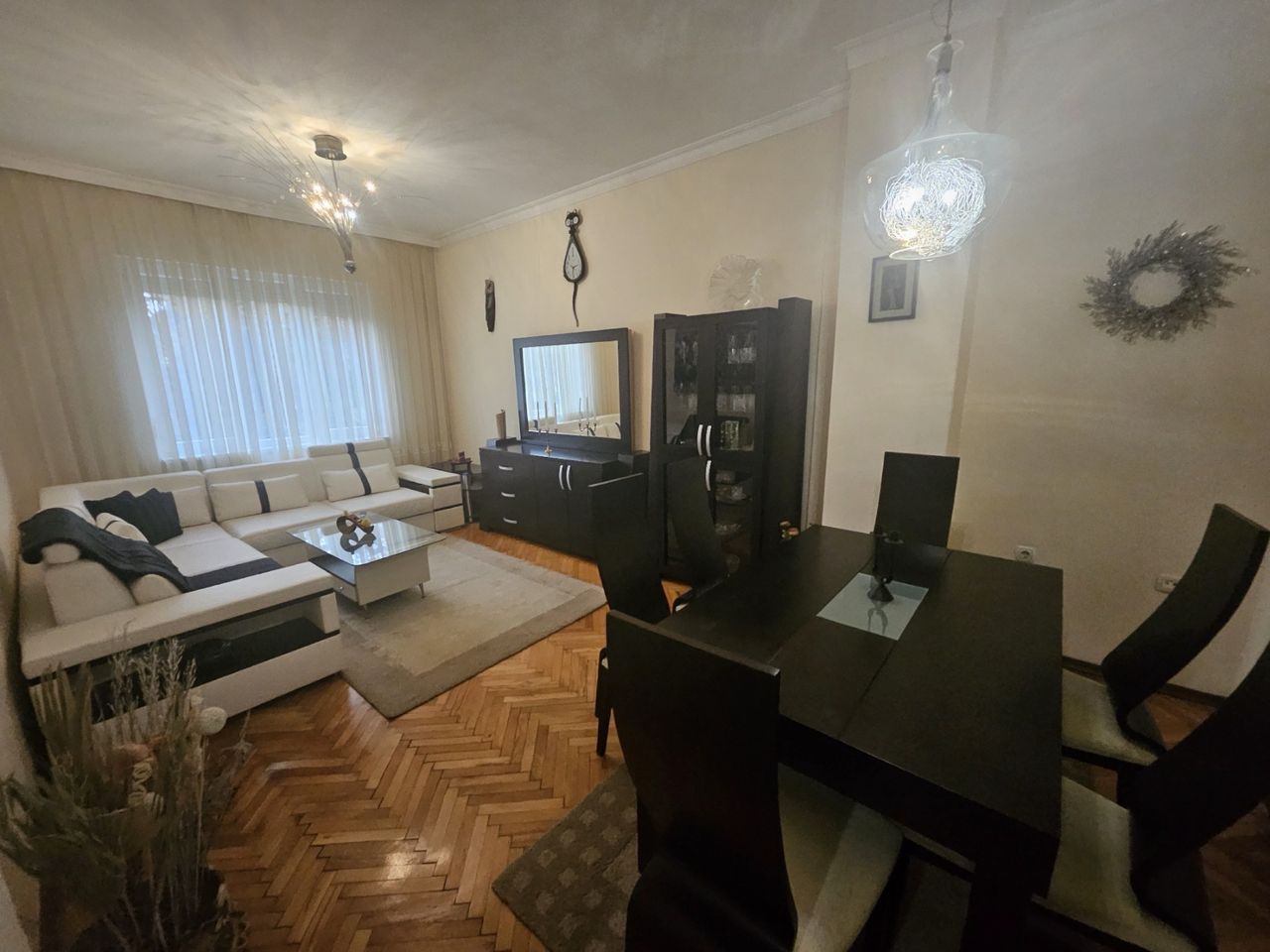 Дава се под наем Тристаен апартамент в София, Хиподрума - 72 кв.м за 663 € - Снимка #4
