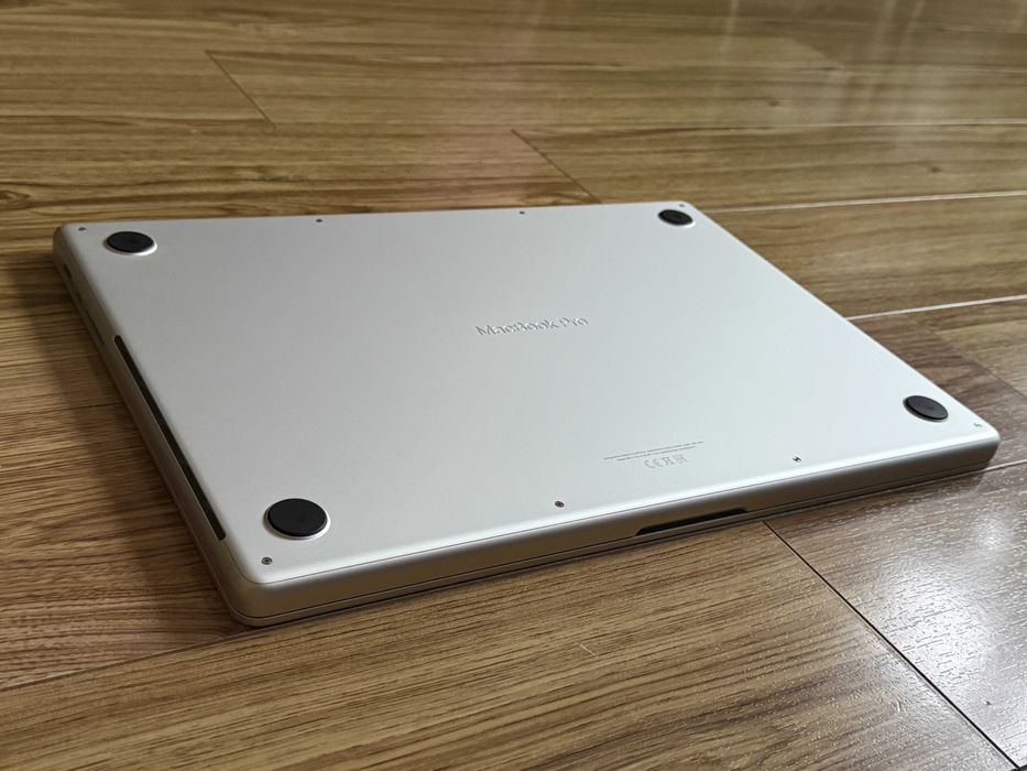 MacBook Pro 16 M1 Pro`10 CPU/16 GPU/1TB SSD/16GB RAM/Като Нов