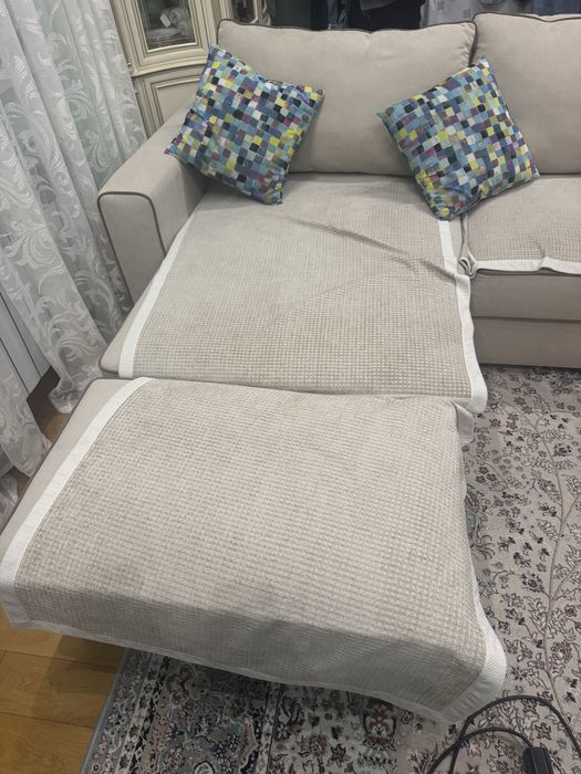 Продается диван в гостиную