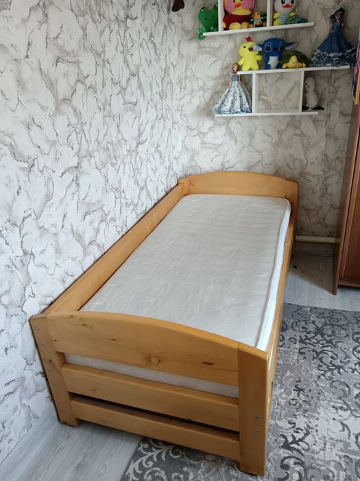 Кровать односпалка