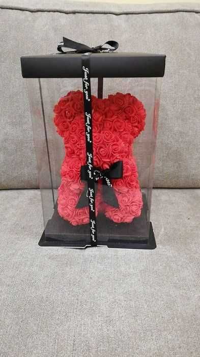 Мече от рози в различни цветове