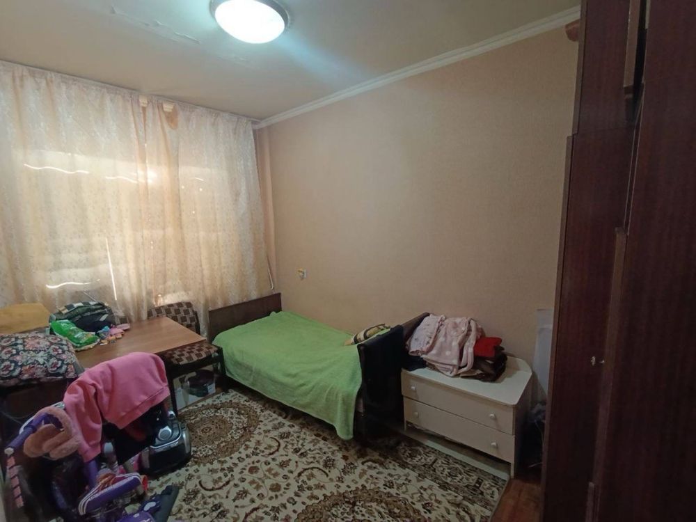 Продам Трёхкомнатную На Ц-6 ор-р Uzbat 3/3/4 дом 77 серии