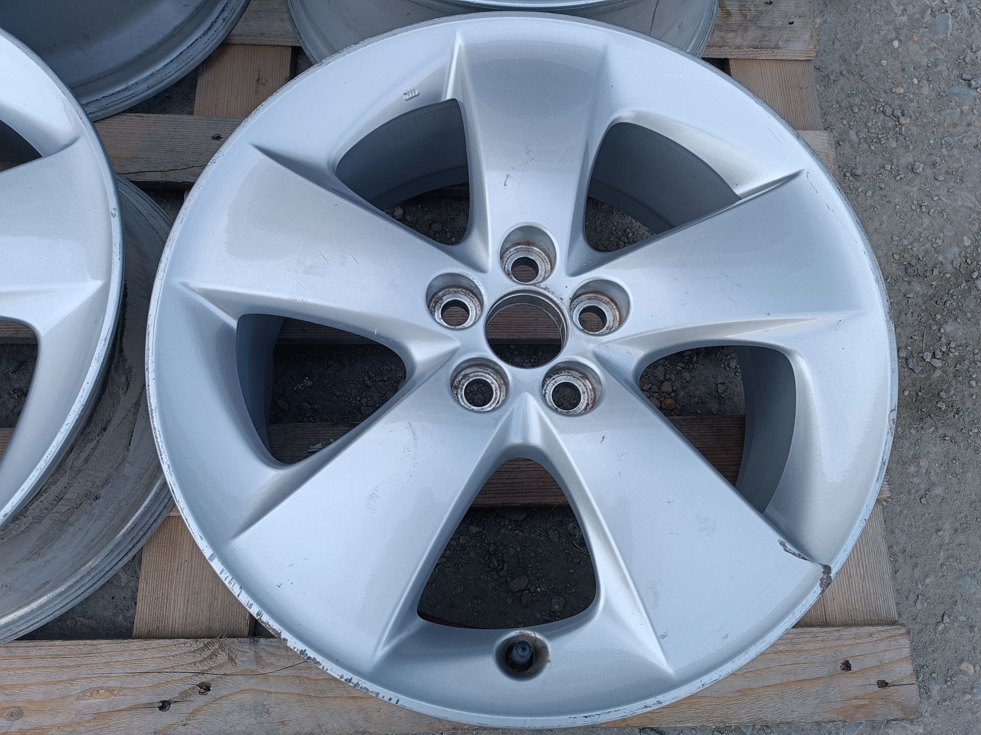 Лети джанти 17ки 5х100 Toyota