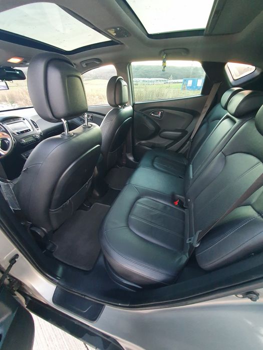 Hyundai ix35 4x4 Panoramic an 2011 euro 5 acte valabile