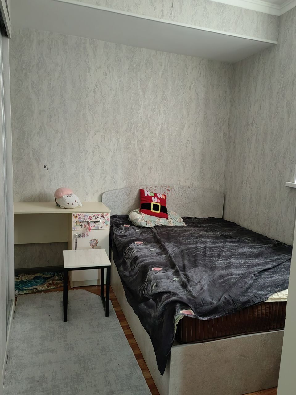 Продаю квартиру Яшнабадский р-он Авиасозлар-1.  1-ком в 2-х. 1-этаж 5э