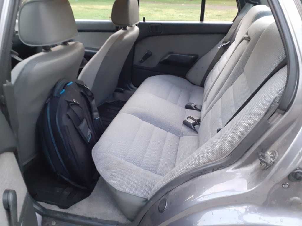 Mitsubishi Lancer 1.5i