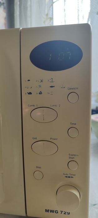 Микроволновка Clatronc