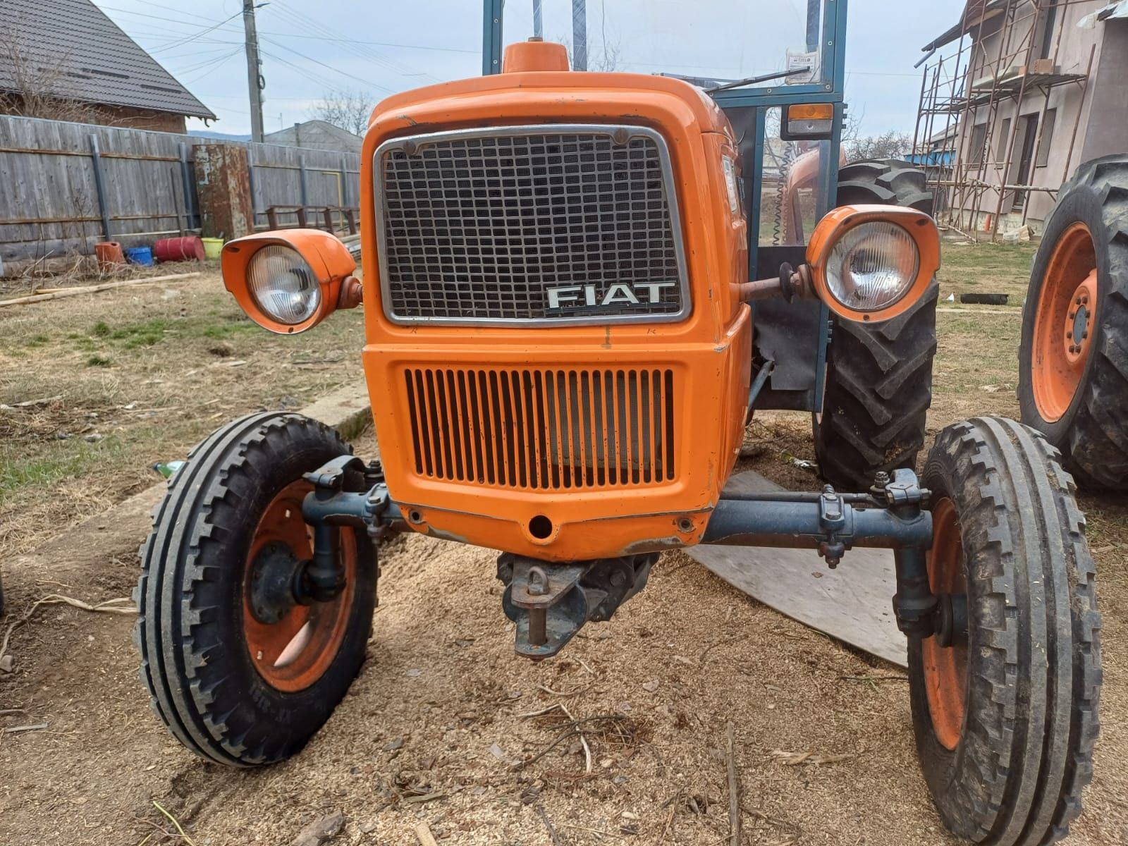 Vând tractor fiat 415