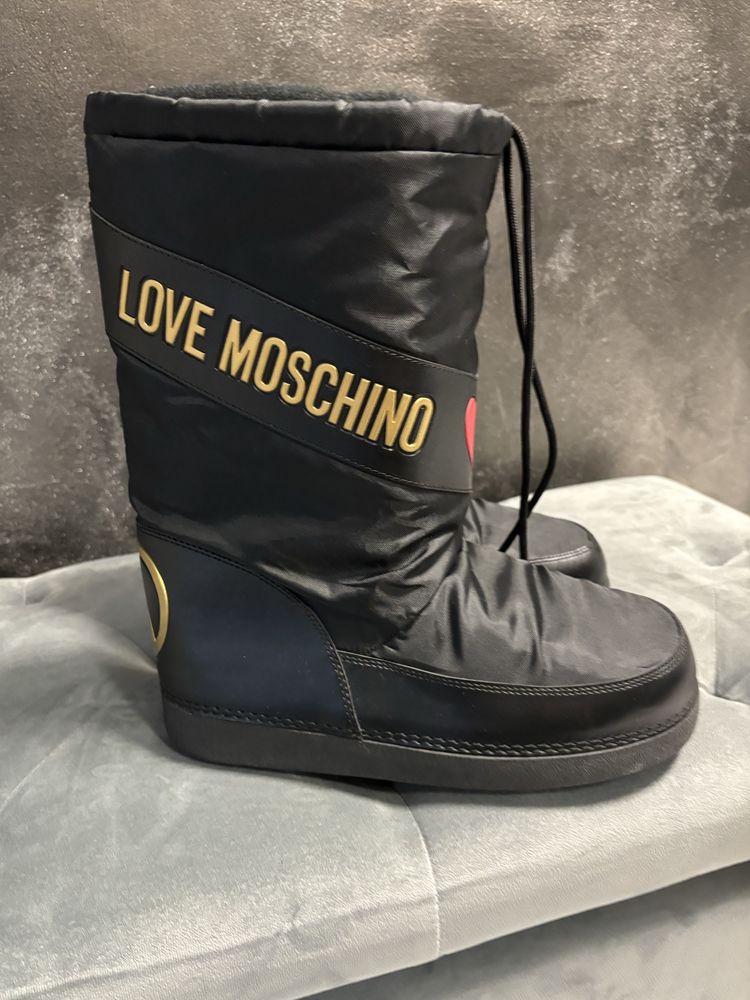 Moschino winter boots