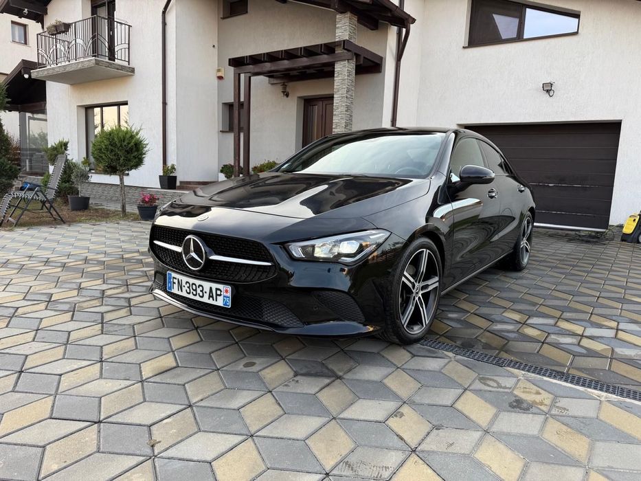 Mercedes-Benz CLA Distronik,Piele,Camera,Laser,tableta,unghi mort