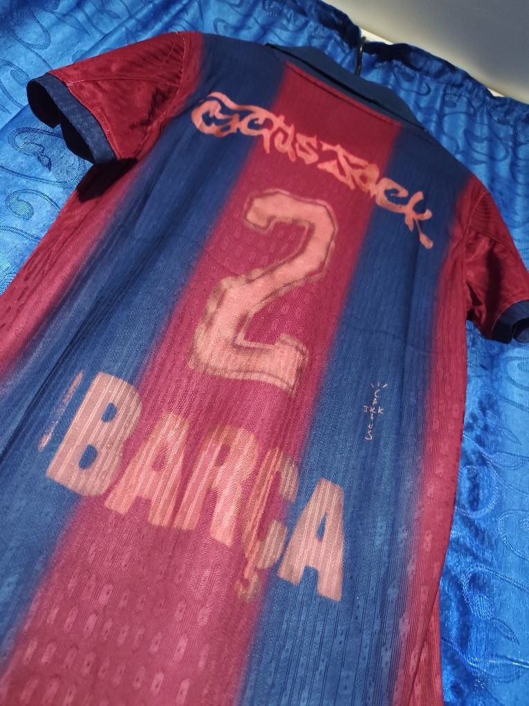 Tricou Barcelona Travis Scott