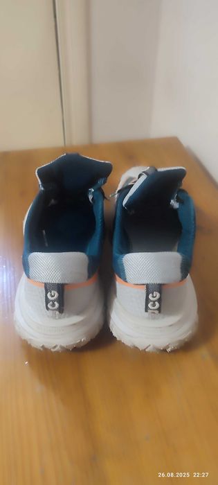 Продаю кроссовки Nike ACG.
