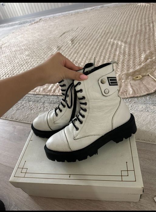 Женские зимние сапоги