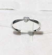Золотое кольцо с бриллиантом 585 Россия
