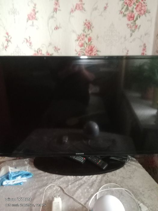 Продам телевизор плоский