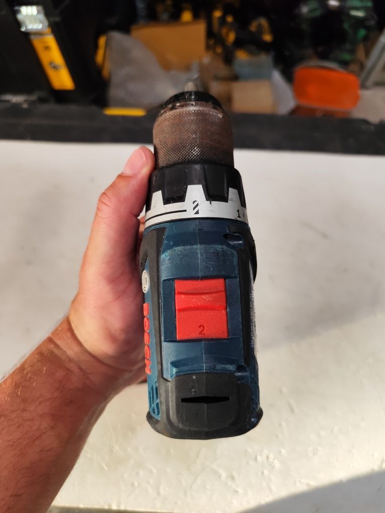 Безчетков акумулаторен винтоверт Бош Bosch GSR 18V-60 C + 3Ah
