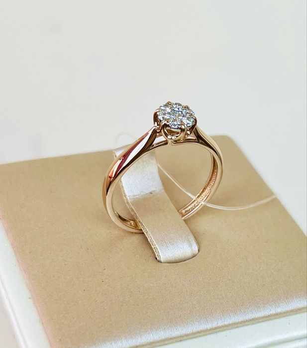 Золотое кольцо с бриллиантами 585 Россия