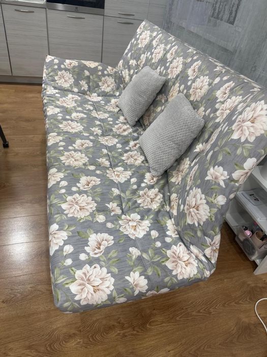 Диван б/у . 10 тыс тг