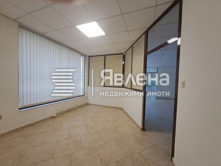 Дава се под наем Магазин в София, Изток - 96 кв.м за 1700 € - Снимка #4