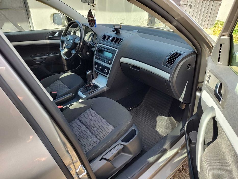 Proprietar vând Skoda Octavia 2 Facelift