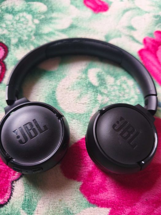 Casti jbl tune 520
