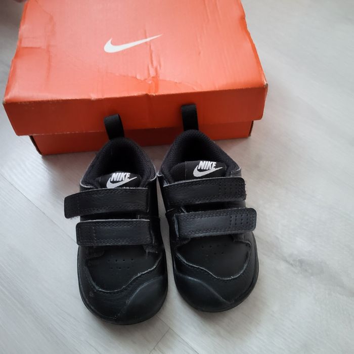 Adidasi Nike,mărimea 21