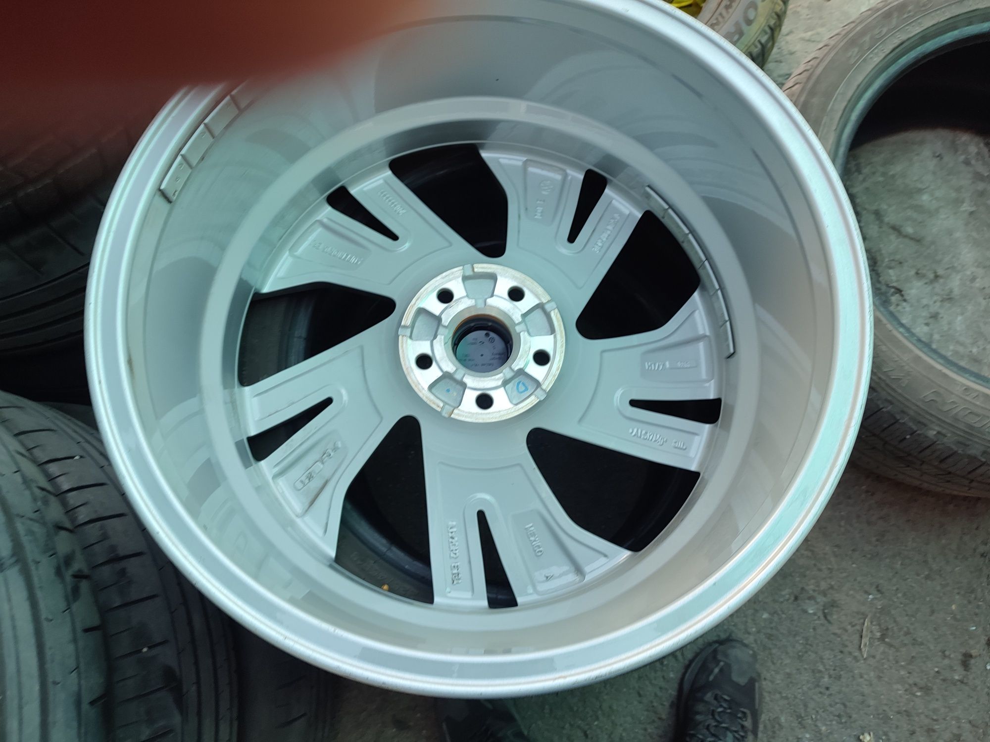20" оригинални алуминиеви джанти за Vw Tiguan/Arteon...
