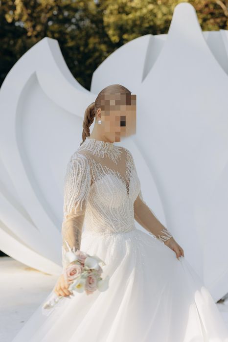 Rochie mireasa  marimea s dar merge si xs sau m dinncauza corsetului