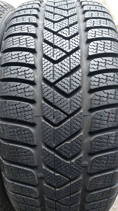 Зимни гуми 225/40/18 Pirelli Sottozero 3 2 броя