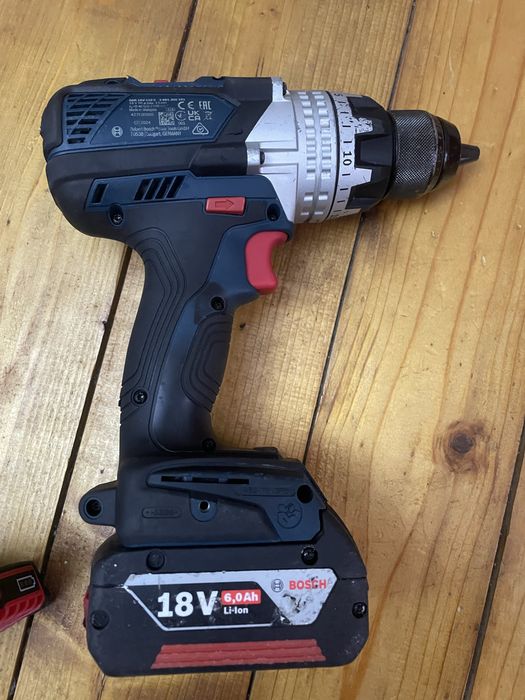 BOSCH GSR 18v-110 c bormasina filetanta cu acumulatori 18v