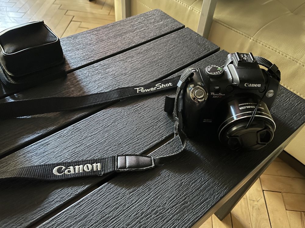 Продавам фотоапарат Canon