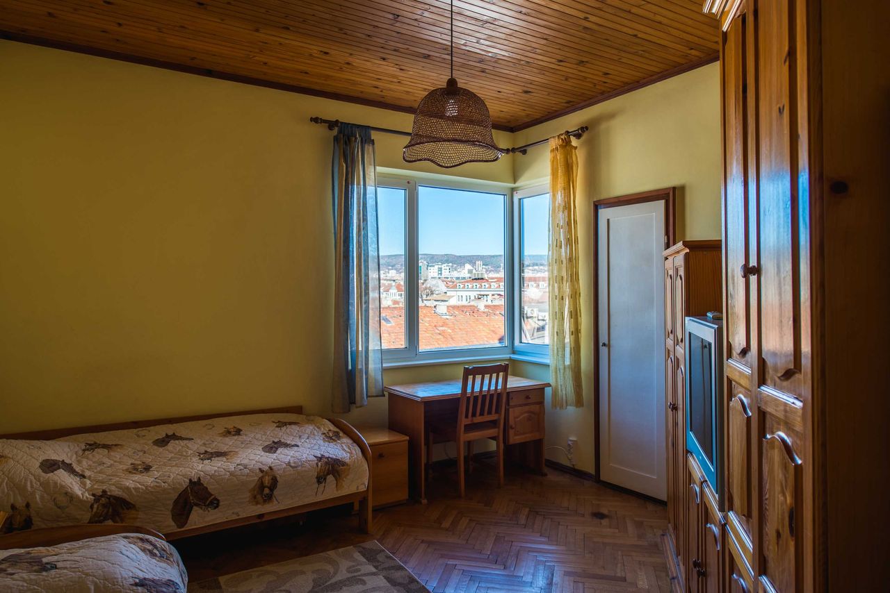 Дава се под наем Четиристаен апартамент в Варна, Операта - 110 кв.м за 999.6 € - Снимка #10