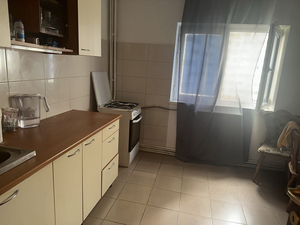 Caut coleg de aprtament, inchiriez  o camera Sector 5