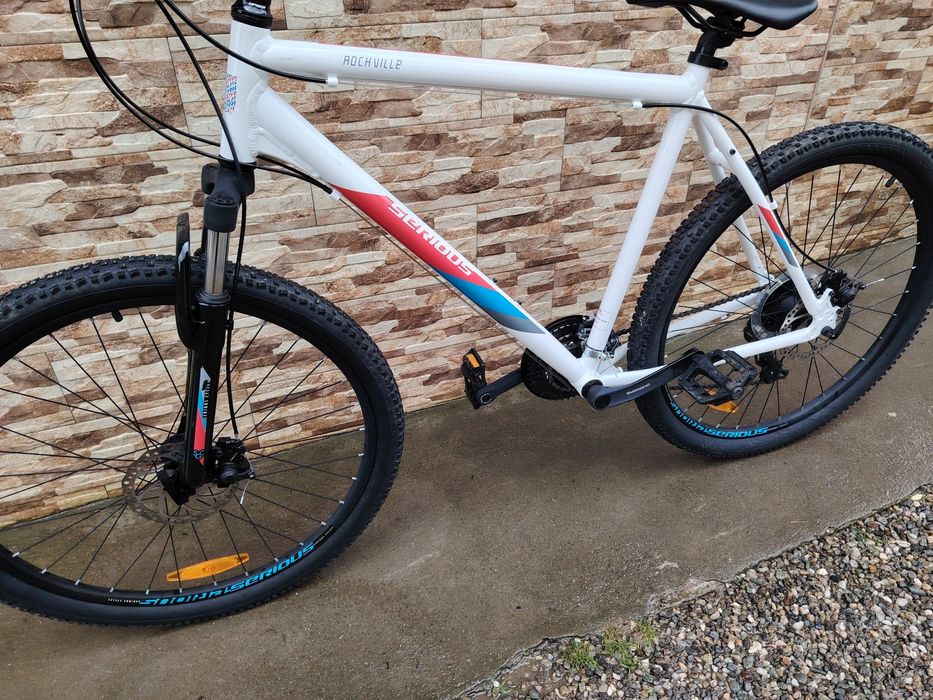 Vând bicicletă nouă