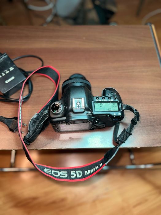 Canon 5D Mark II + obiectiv Canon EF 50mm f/1.8 STM