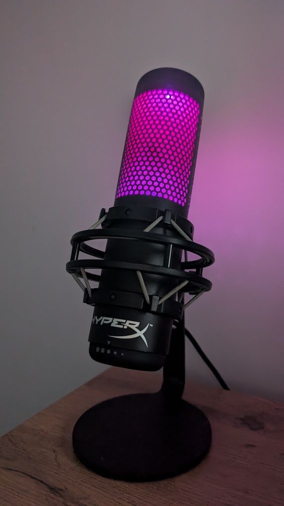 Микрофон HyperX QuadCast S